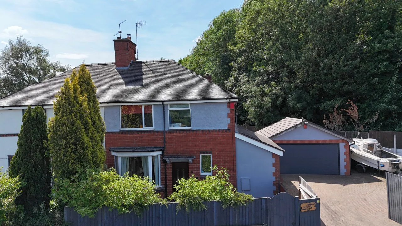 Uttoxeter Road, Blythe Bridge, ST11, photo 5