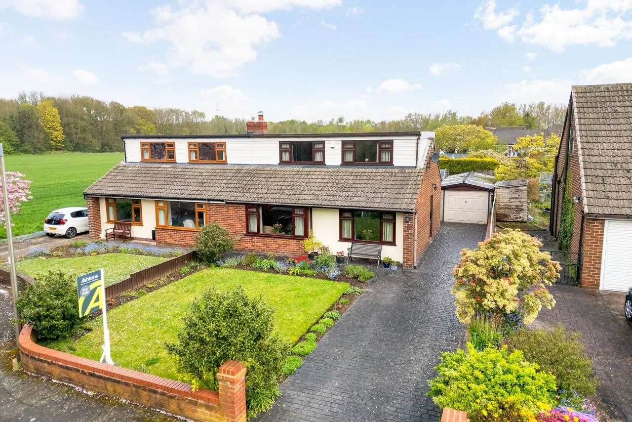 3 bed house for sale — Maple Avenue, Sutton Weaver, Runcorn, Runcorn, WA7 3ES