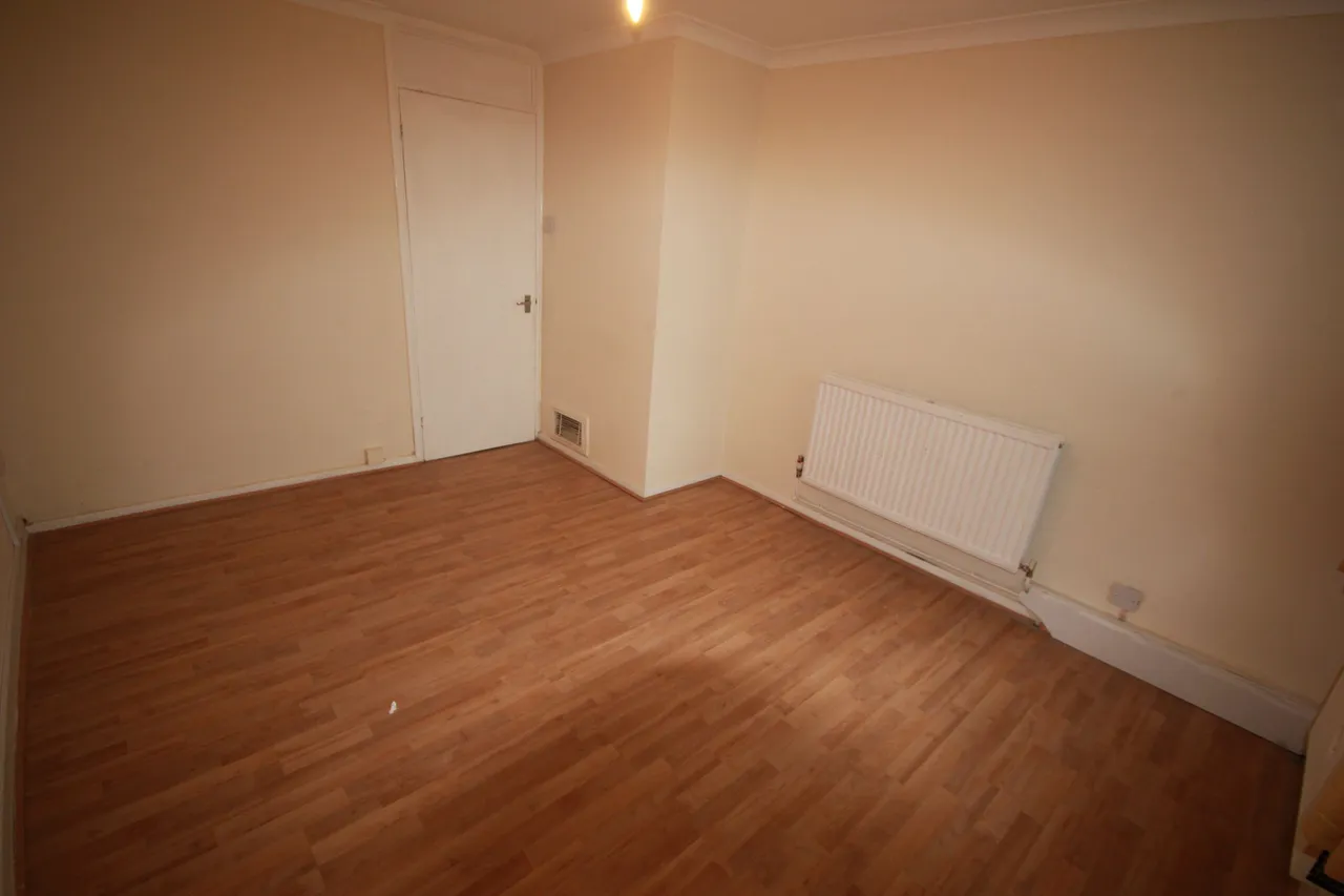 Clements Court, Green Lane, Hounslow, photo 4