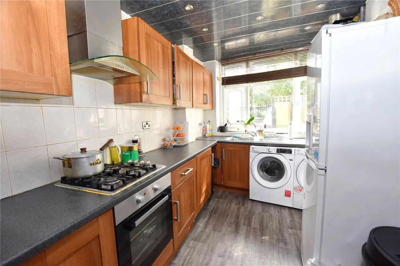 Manchester Road, Heywood, OL10, photo 6