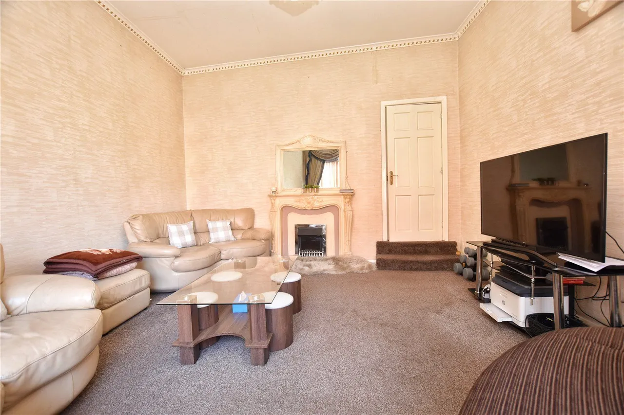 Manchester Road, Heywood, OL10, photo 3