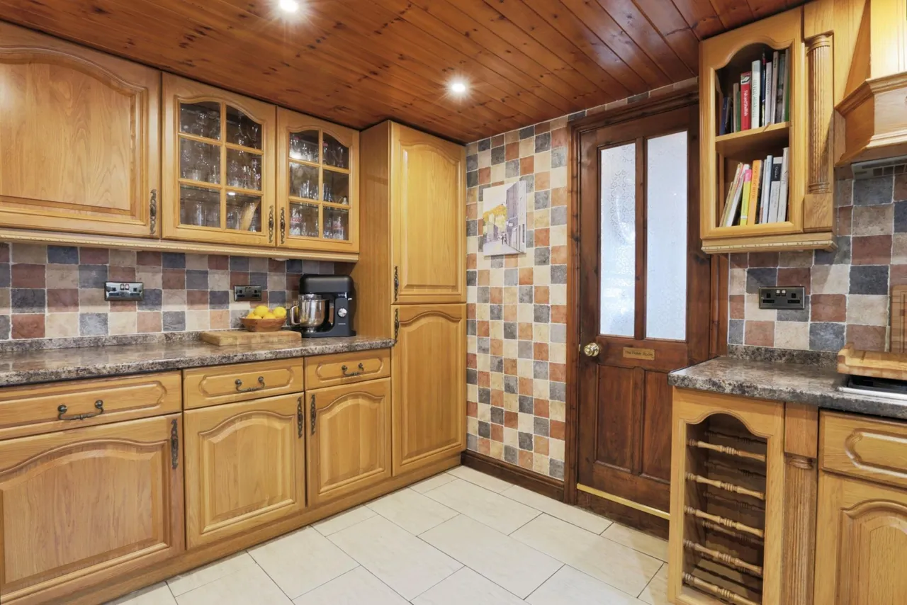 Station Road, Whitby, YO22, photo 8