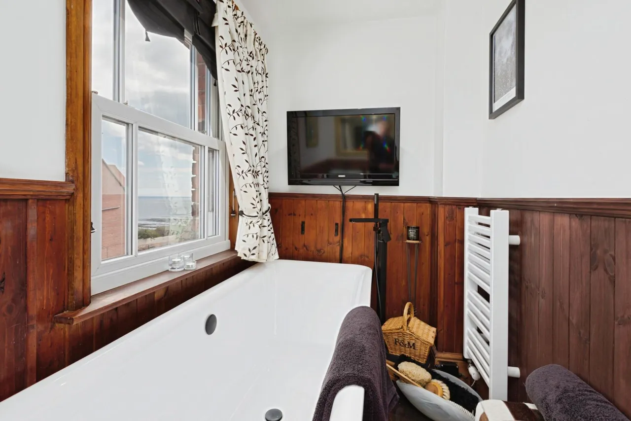 Station Road, Whitby, YO22, photo 20