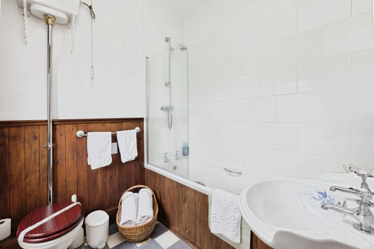 Station Road, Whitby, YO22, photo 23
