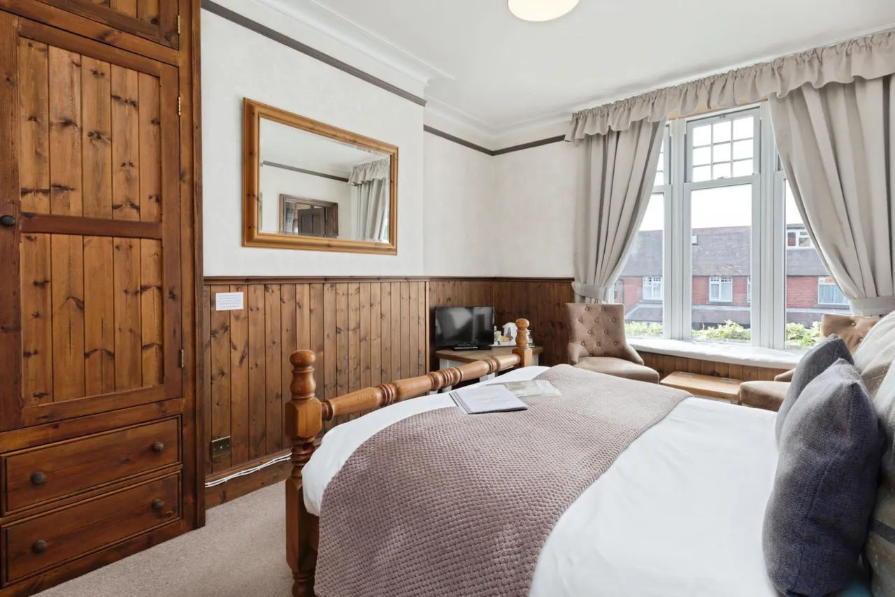 Station Road, Whitby, YO22, photo 17