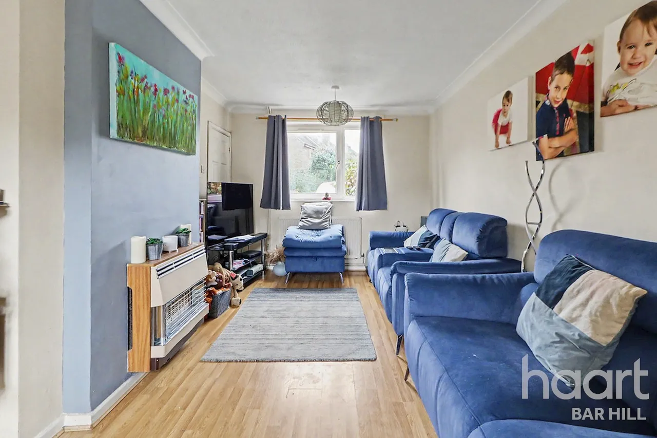 Thornhill Place, Longstanton, CB24, photo 2