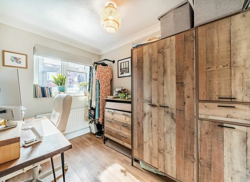 Elmhurst Avenue, Tooting, CR4, photo 8