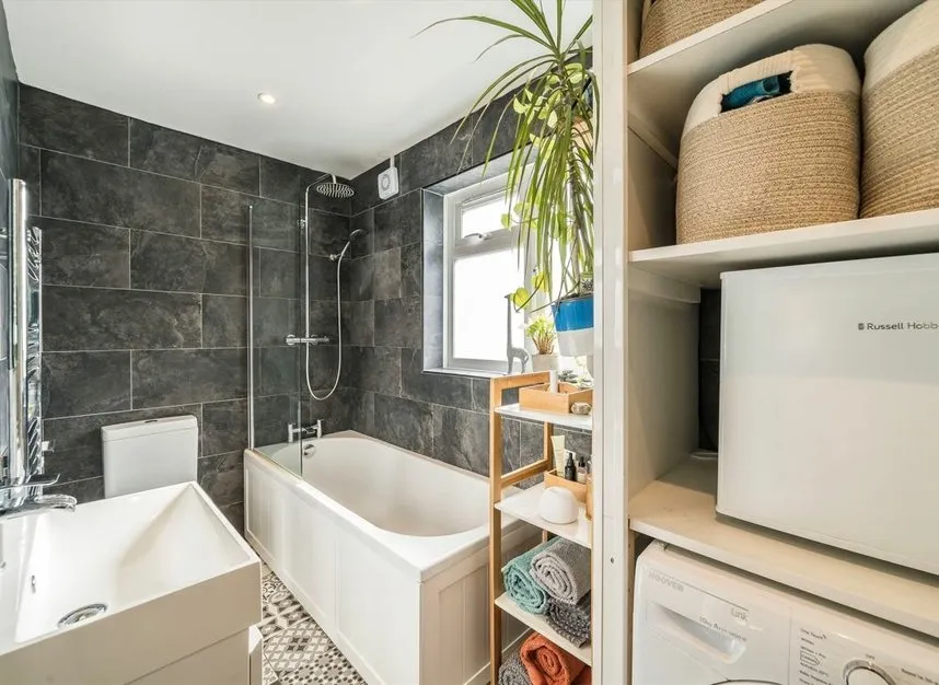 Elmhurst Avenue, Tooting, CR4, photo 10