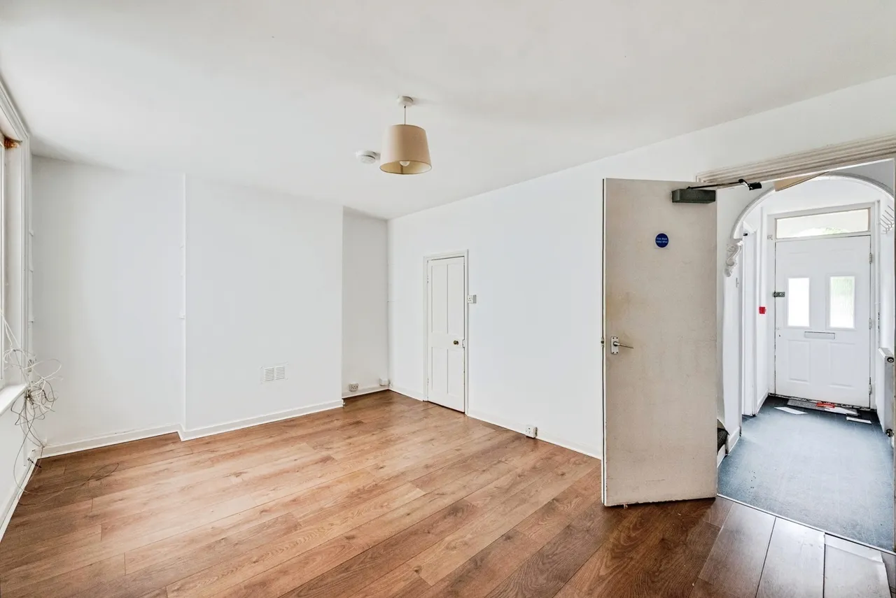 Cricklade Road, Swindon, Wiltshire, SN2, photo 6