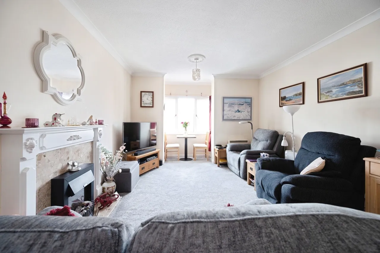 Staunton Avenue, Hayling Island, PO11, photo 13