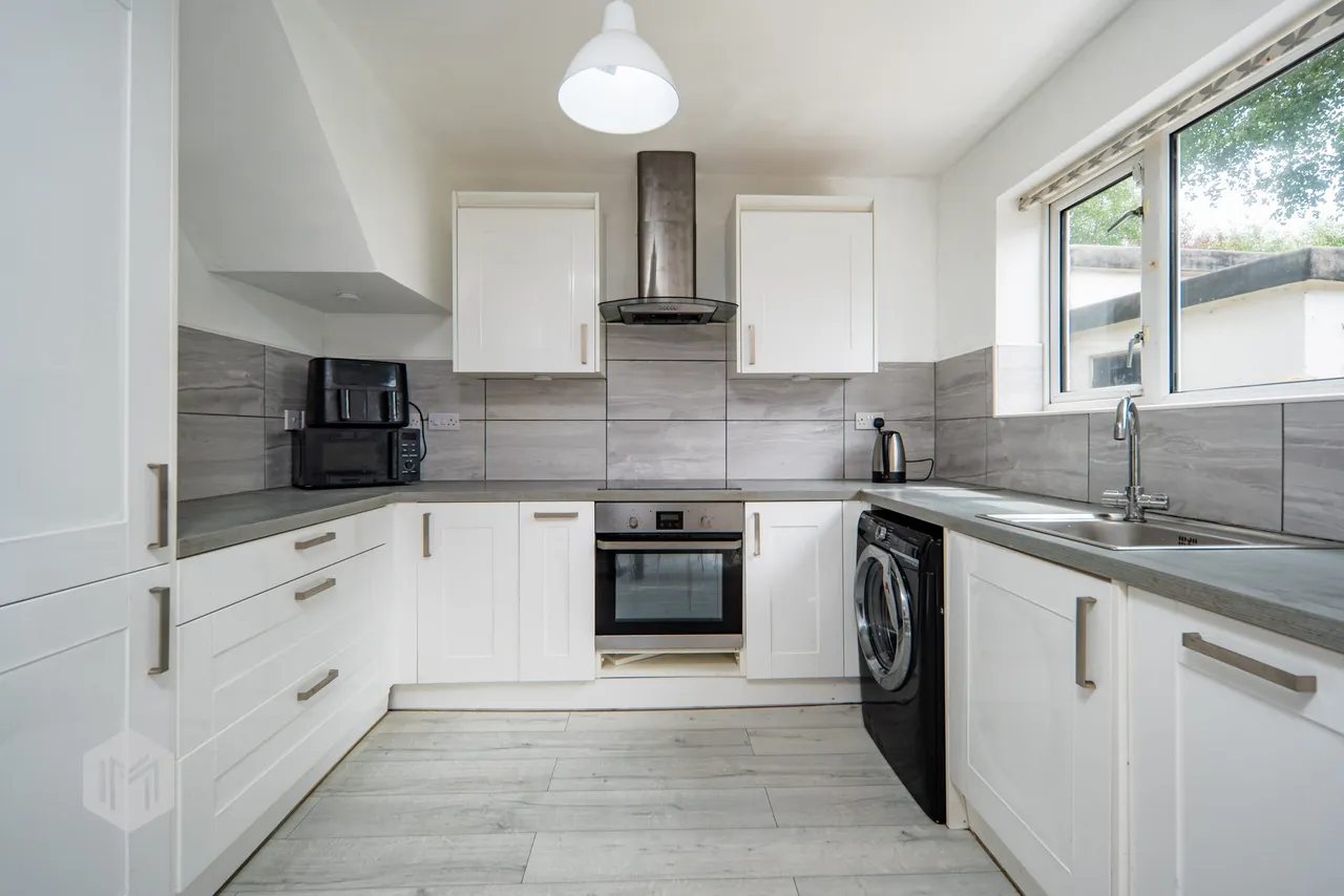 Ashley Avenue, Bolton, BL2 5AR, photo 4