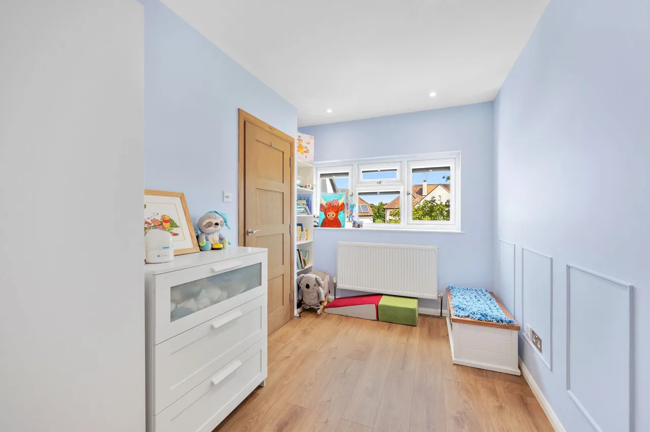 Grange Road, Chessington, KT9, photo 14