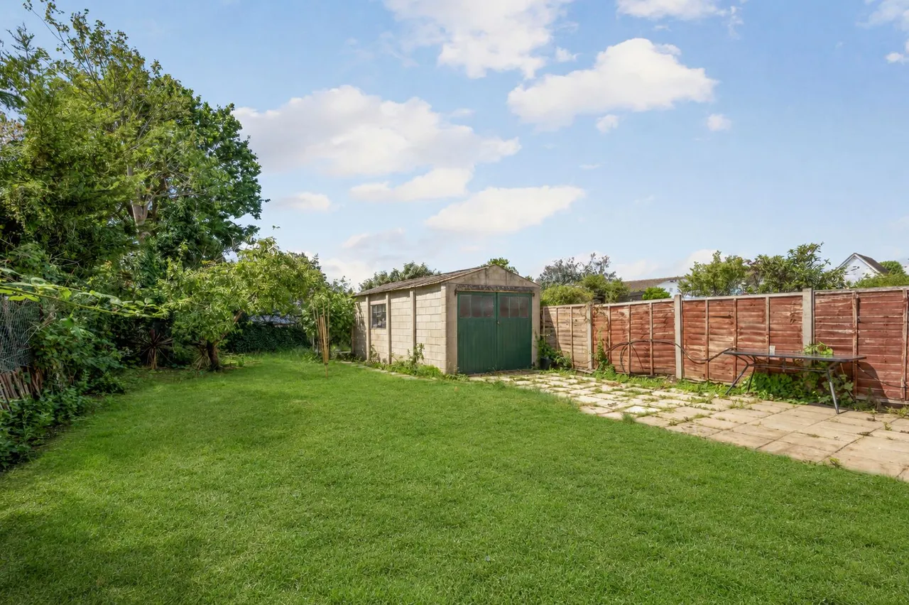 Grange Road, Chessington, KT9, photo 3