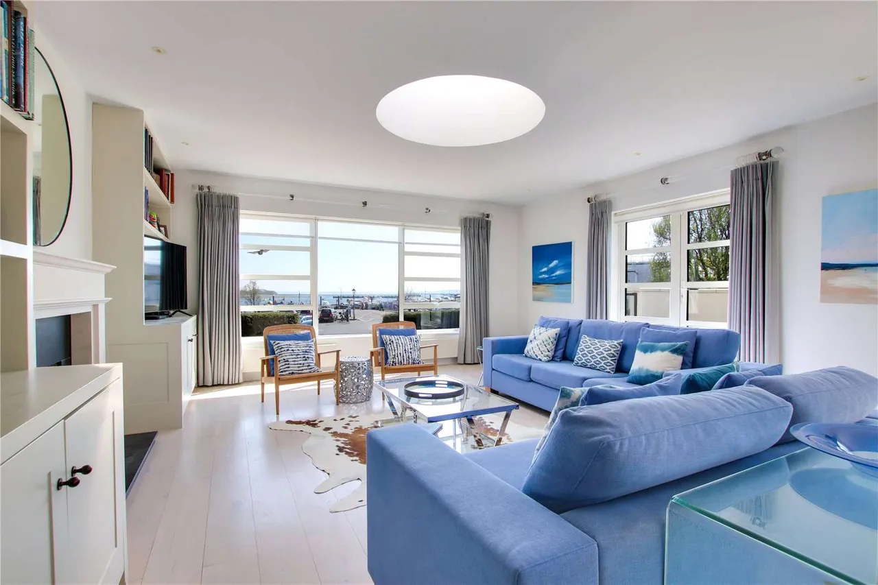 Kings Saltern Road, Lymington, Hampshire, SO41 3QD, photo 11
