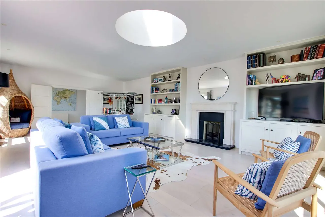 Kings Saltern Road, Lymington, Hampshire, SO41 3QD, photo 10