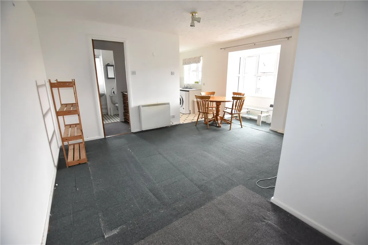 flat to rent — Michelangelo Court, London, SE16