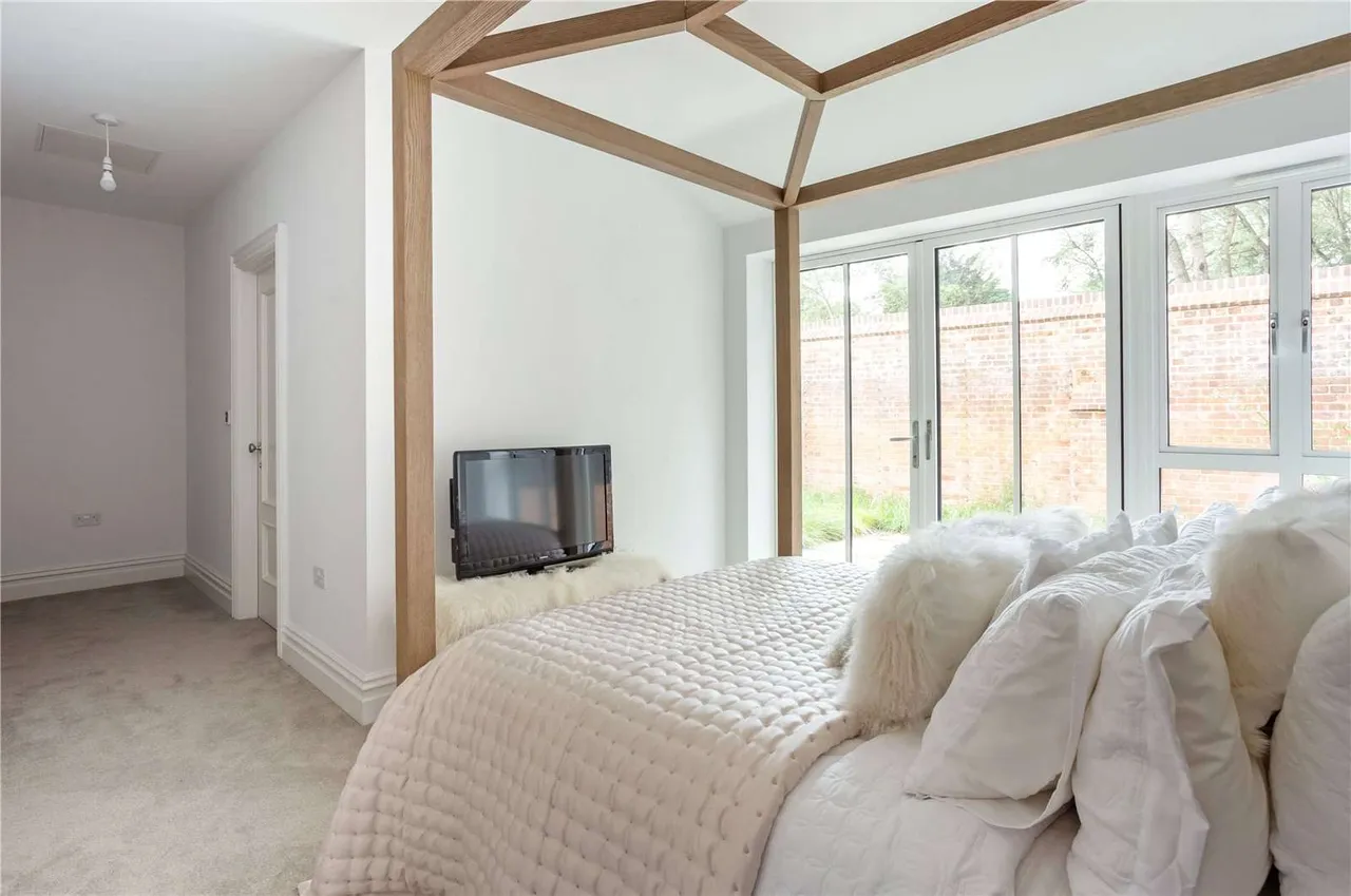 Linnet Drive, Ascot, Berkshire, SL5 0FS, photo 8