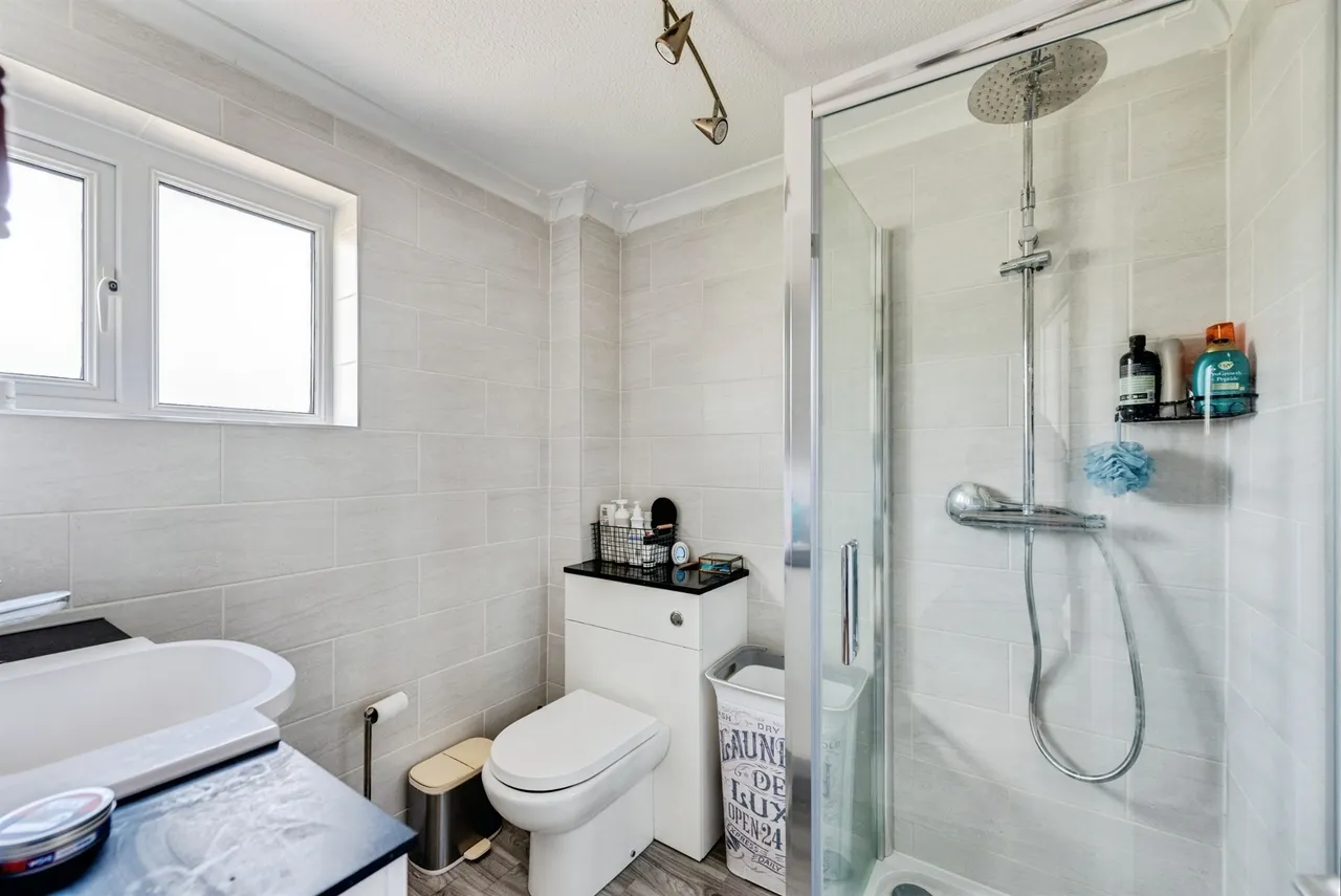 Calais Dene, Bampton, OX18, photo 8