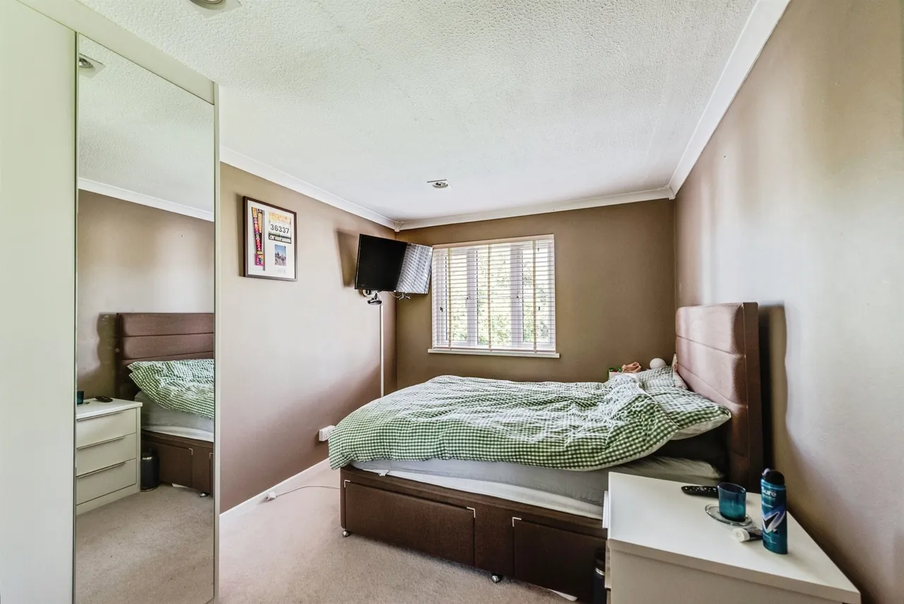 Calais Dene, Bampton, OX18, photo 5
