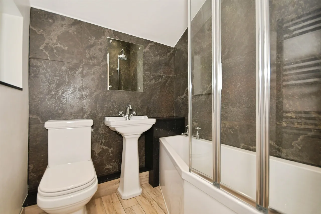Fountain Street, Tideswell, Buxton, photo 9