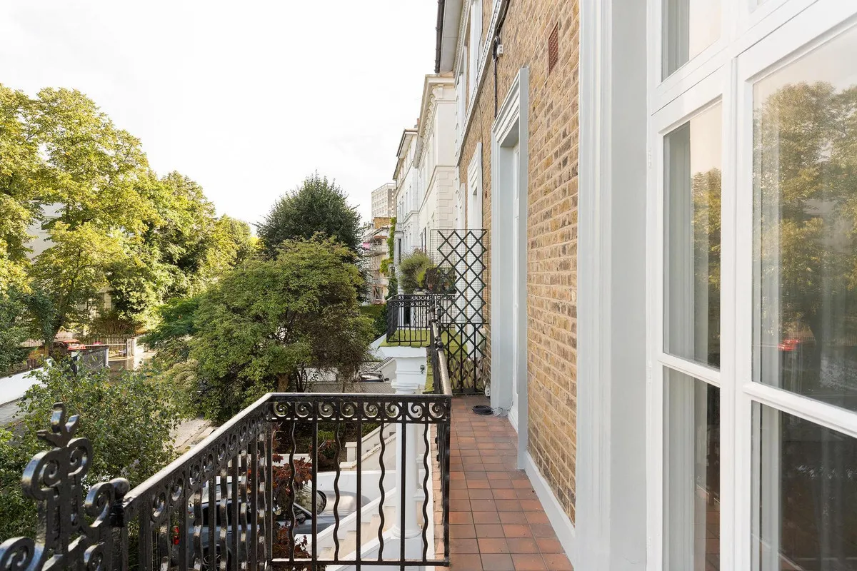 Pembridge Villas, London, W11, photo 9