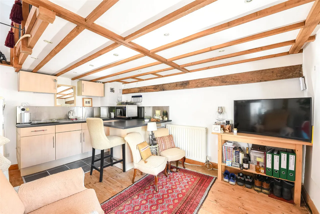 High Street, Harrold, MK43, photo 15