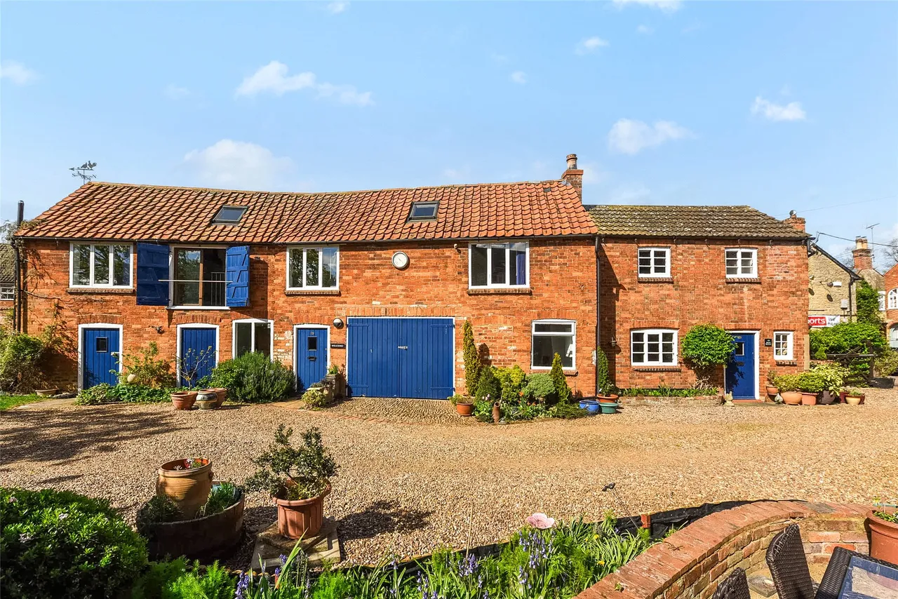 High Street, Harrold, MK43, photo 17
