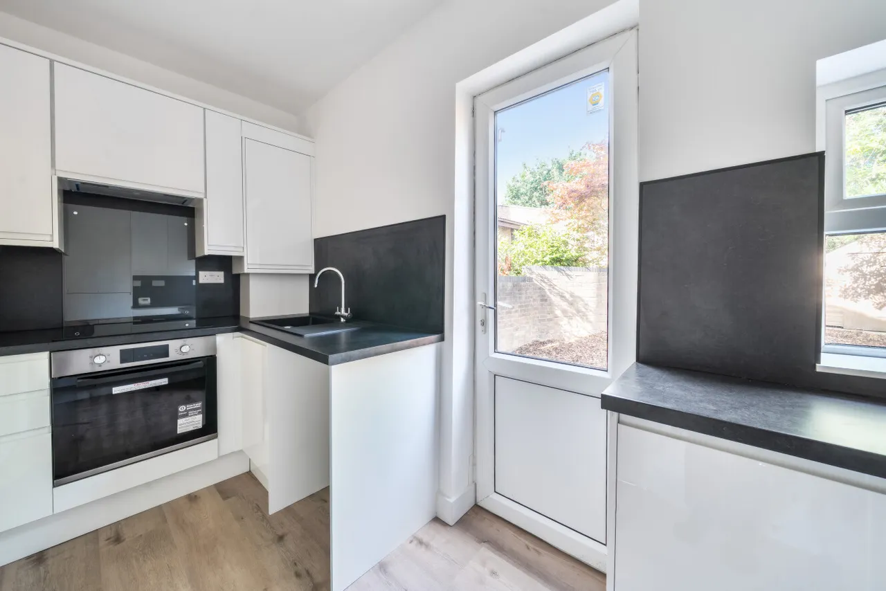 Lawrie Park Road, London, SE26, photo 4