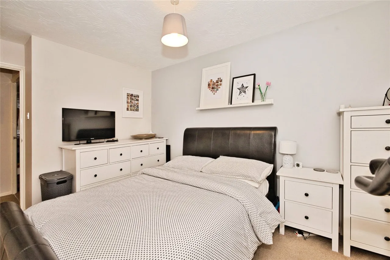 Glastonbury Court, Yeovil, BA21, photo 4