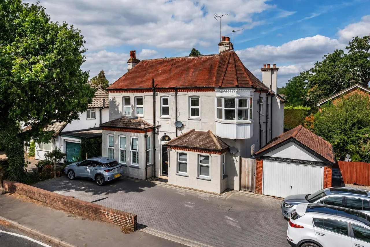Barnett Wood Lane, Ashtead, KT21, photo 14