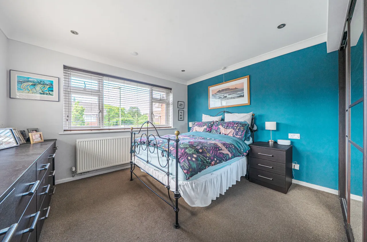 Crest Close, Portchester, PO16, photo 12