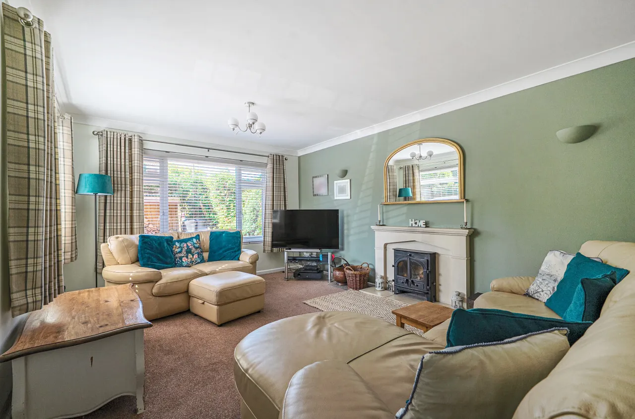 Crest Close, Portchester, PO16, photo 5