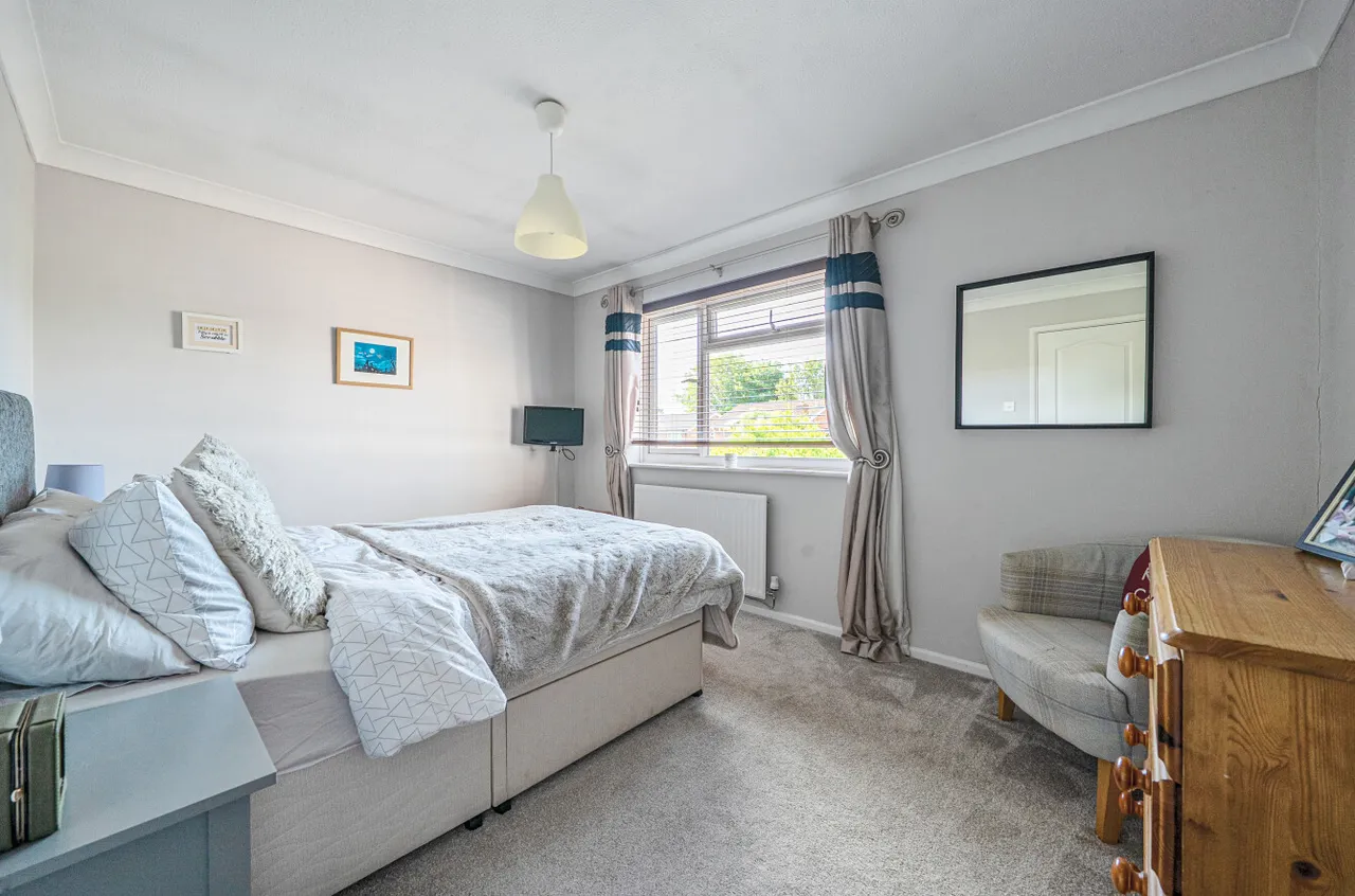Crest Close, Portchester, PO16, photo 8