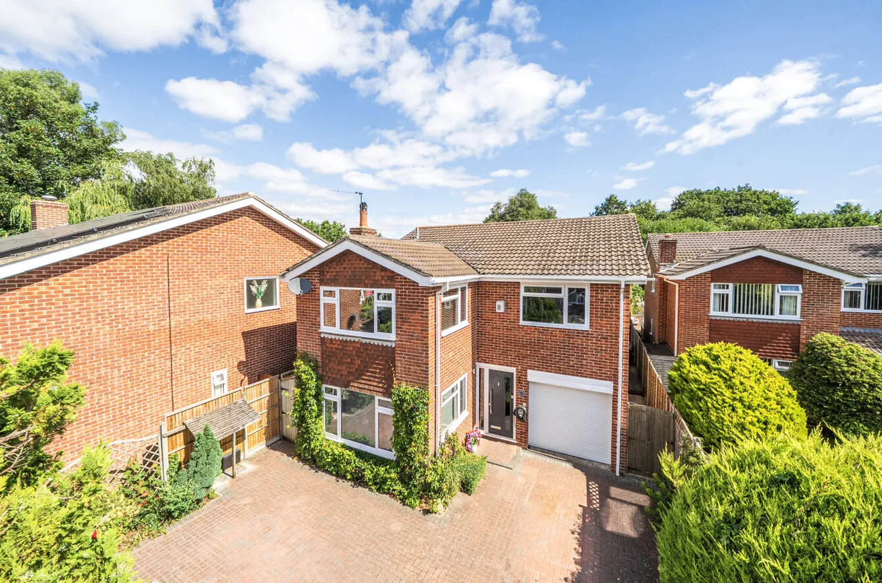 4 bed house for sale, Crest Close, Portchester, PO16