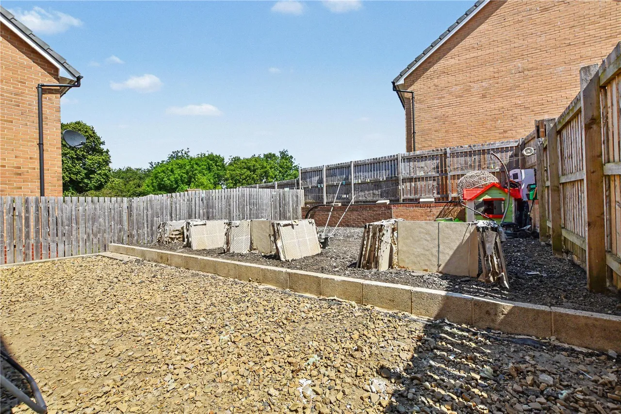 St. Michaels Drive, East Ardsley, WF3, photo 16