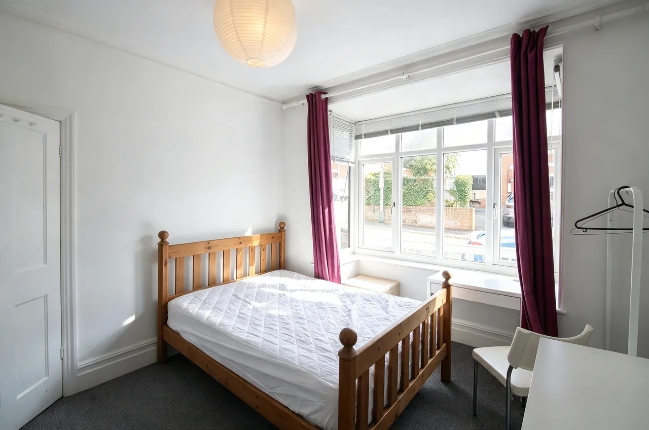 Edgerton Park Road, photo 5