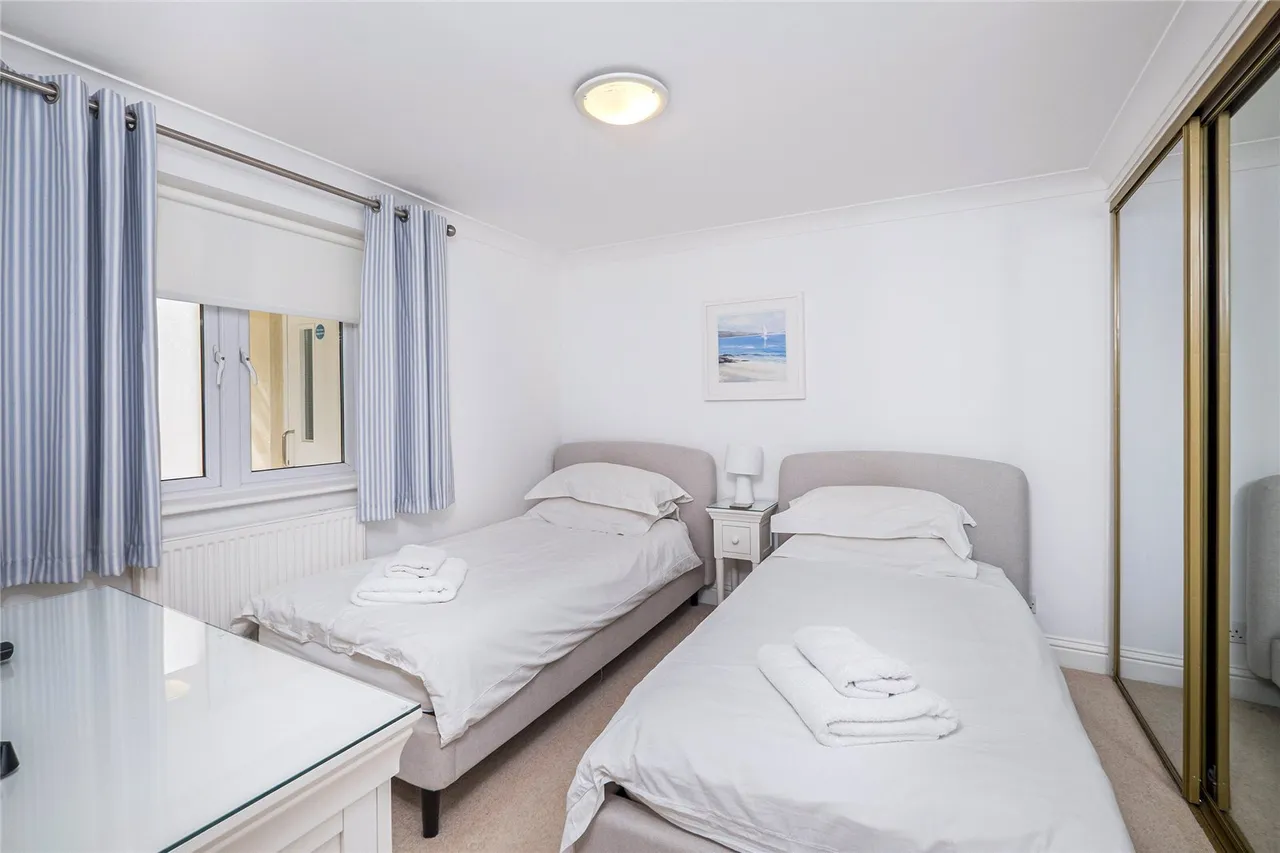 Carbis Beach Apartments, Carbis Bay, TR26, photo 16