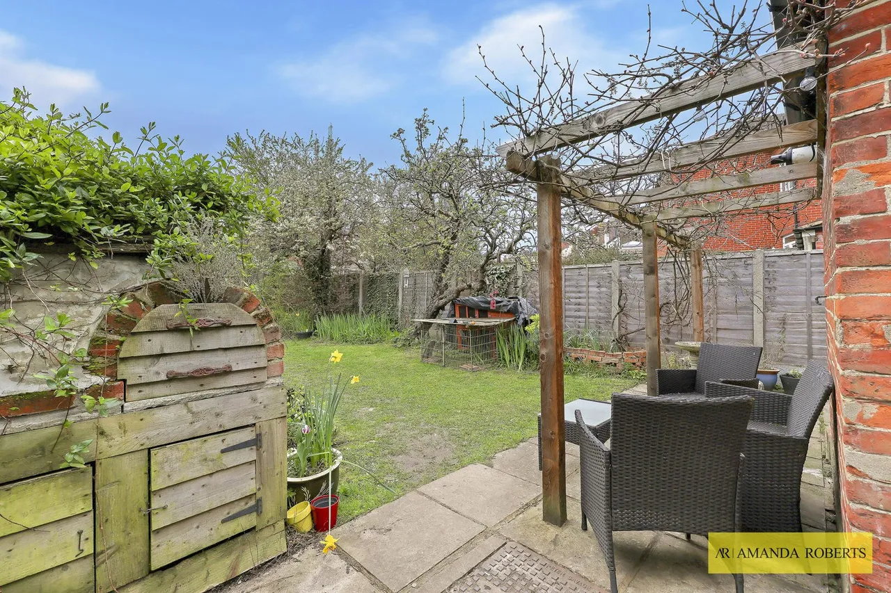 Mornington Road, London, photo 25