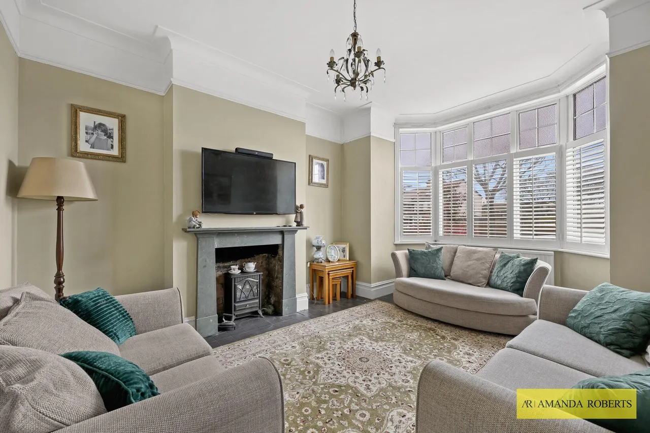 Mornington Road, London, photo 10