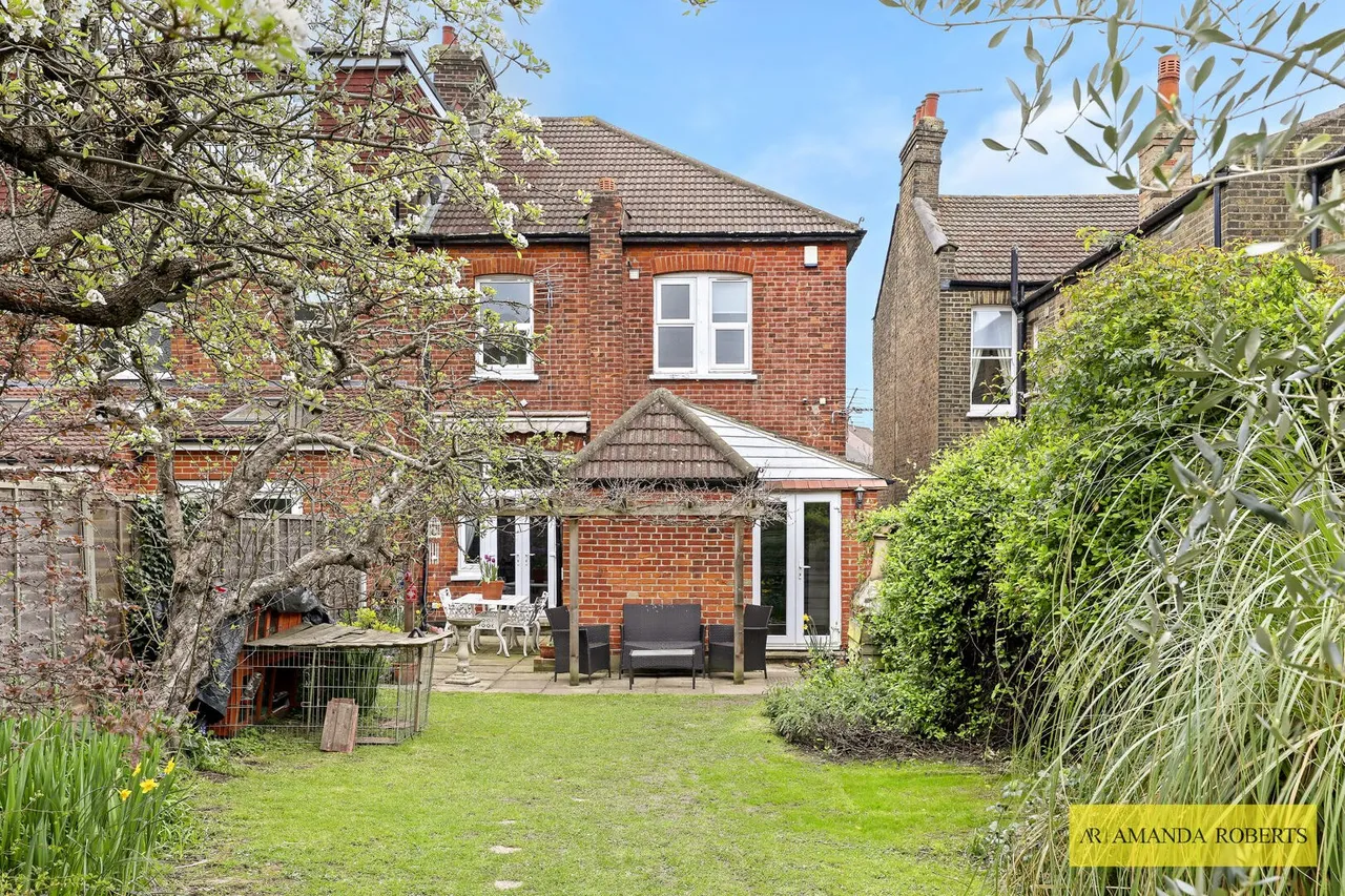 Mornington Road, London, photo 20
