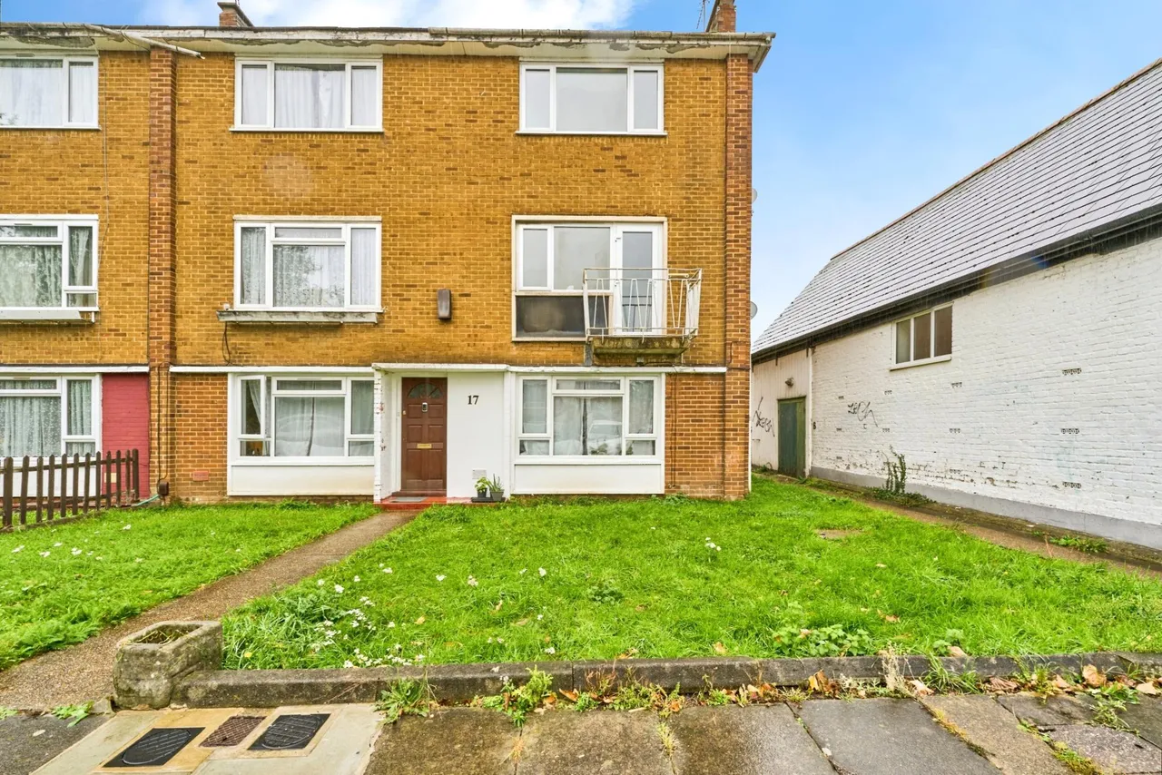 High Street, Hayes, UB3, photo 12