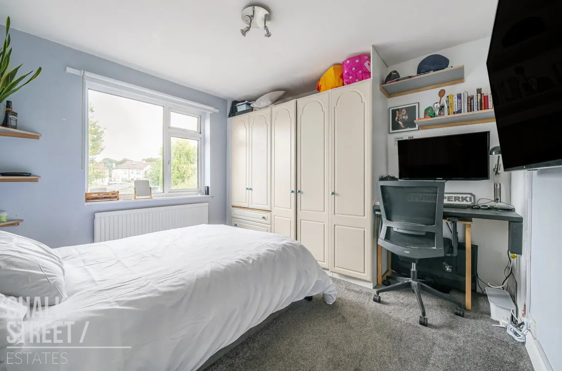 Cedar Road, Hornchurch, RM12 4YL, photo 11