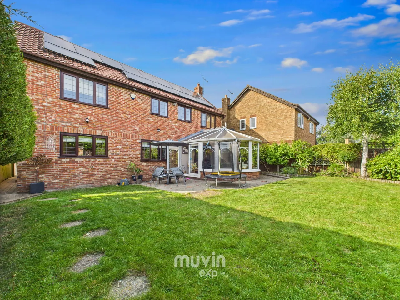 Knights Close, Bishop's Stortford, CM23 4BZ, photo 2