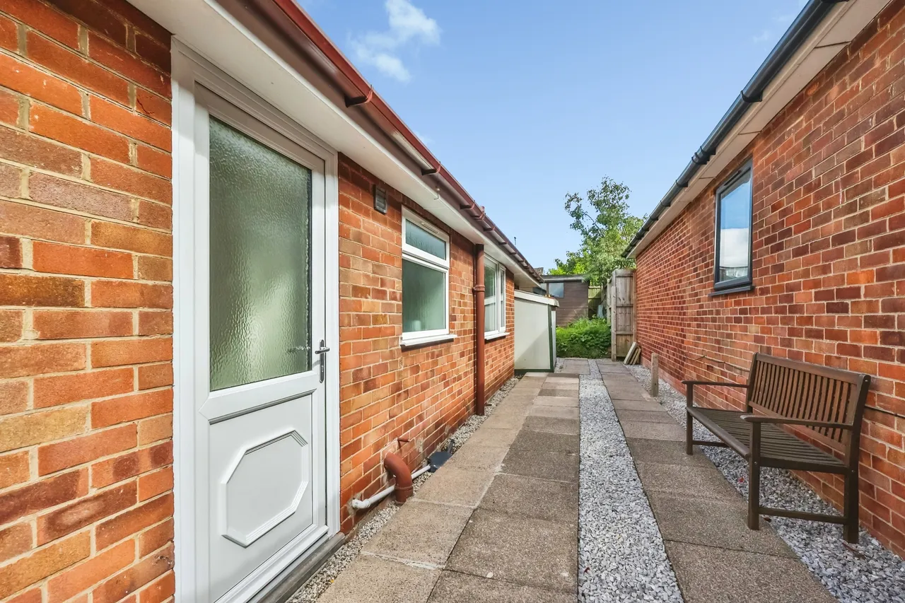 Norman Drive, Eastwood, NG16, photo 13
