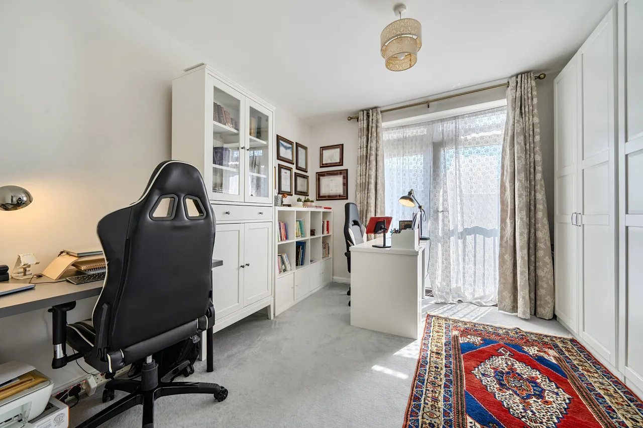 2 Dollis Valley Drive, High Barnet, EN5, photo 7