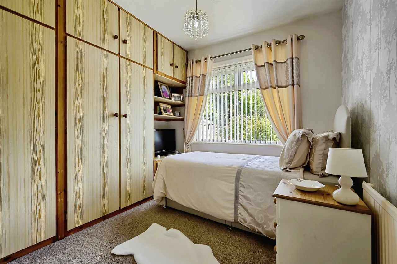 Crestfield Drive, Halifax, photo 12
