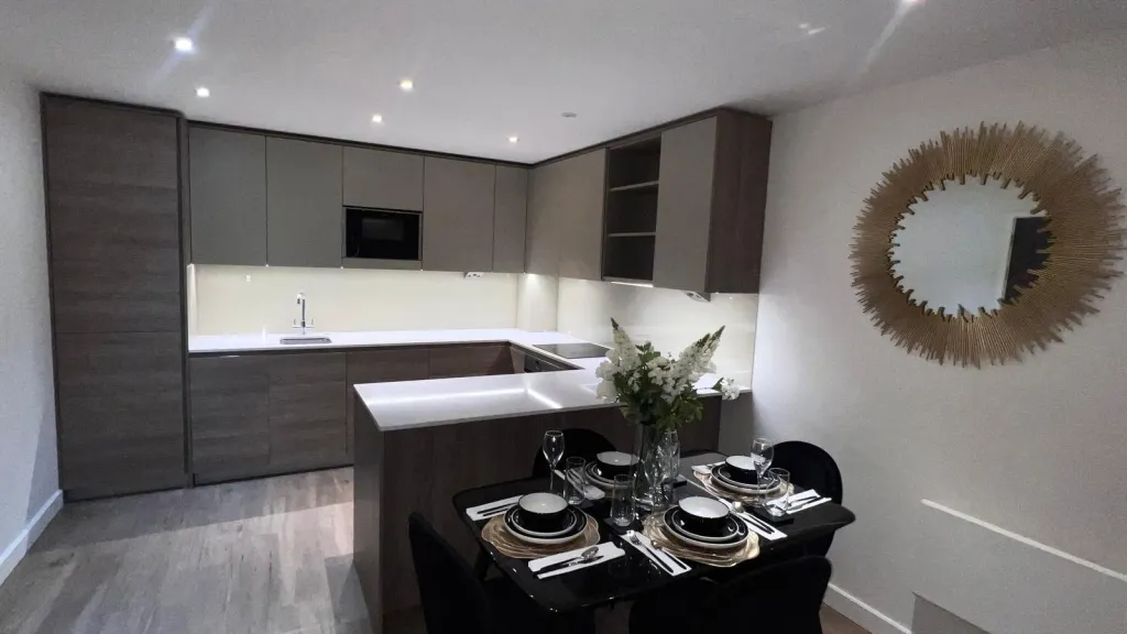 Boulevard Drive, Beaufort Park, NW9, photo 3