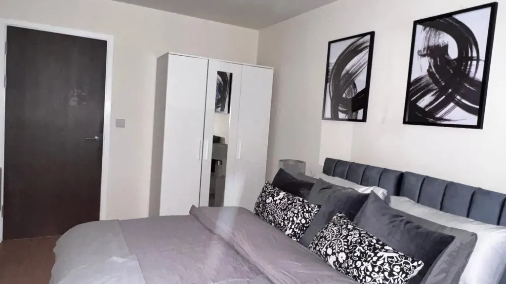 Boulevard Drive, Beaufort Park, NW9, photo 5