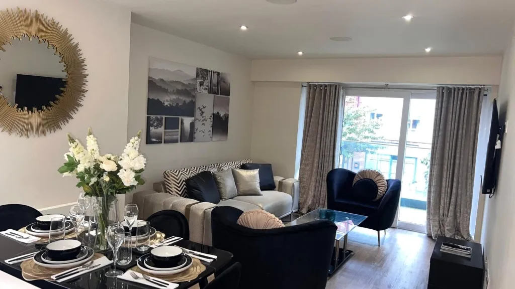 Boulevard Drive, Beaufort Park, NW9, photo 2