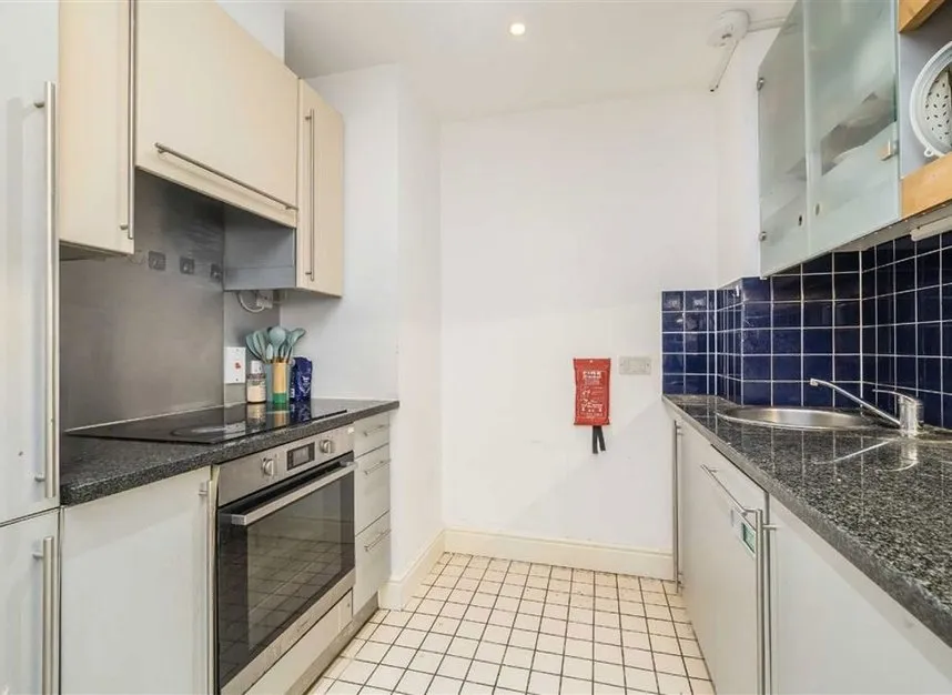 Assam Street, Aldgate East, E1, photo 9